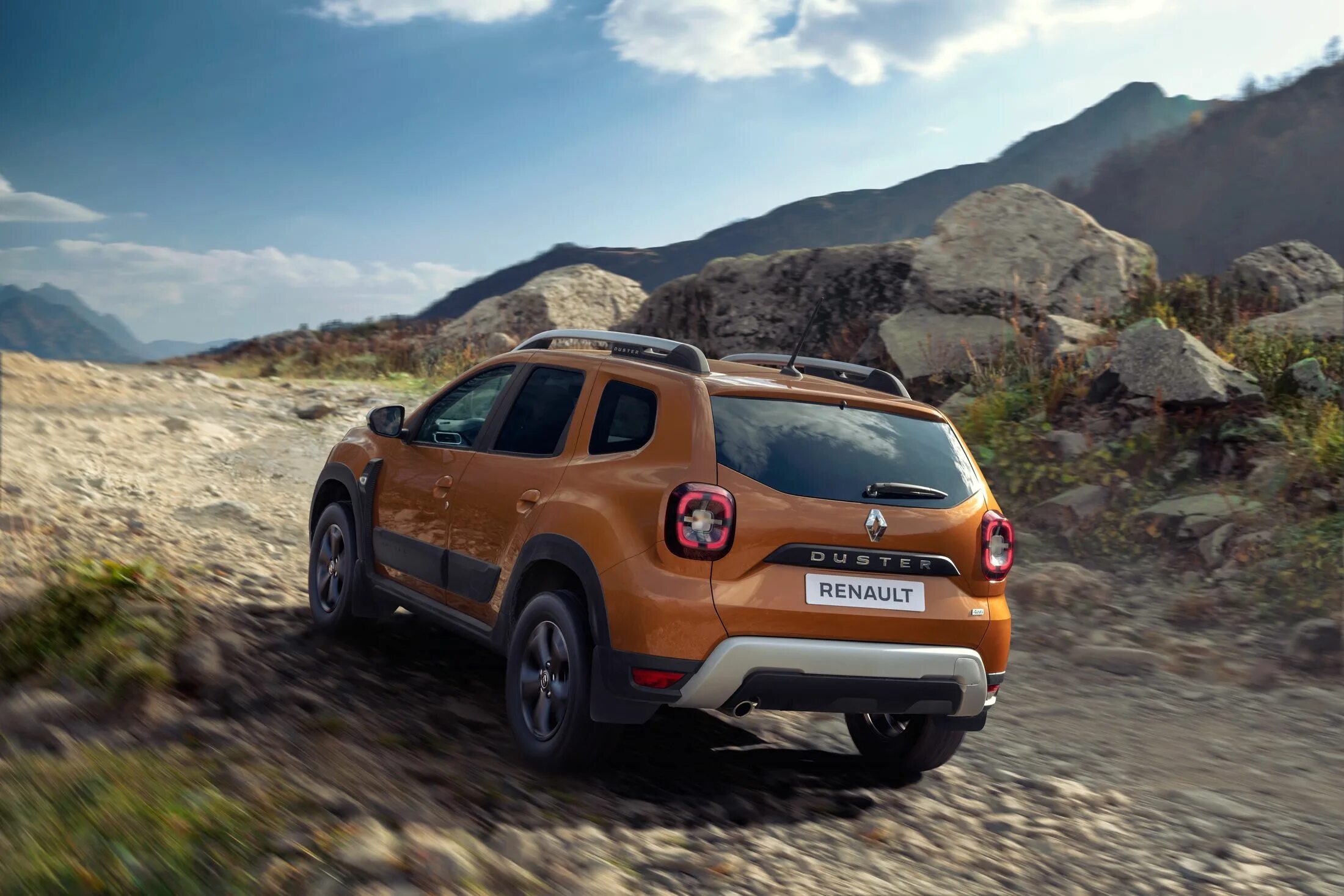 Рено дастер 2017 фото Новый Renault Duster для России: все цены и комплектации - Российская газета