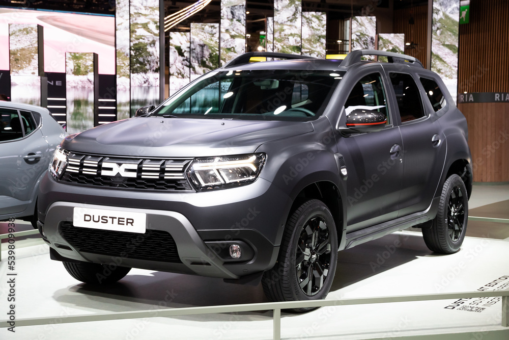 Рено дастер 2023 фото New 2023 Dacia Duster (Mat Edition) showcased at the Paris Motor Show, France - 