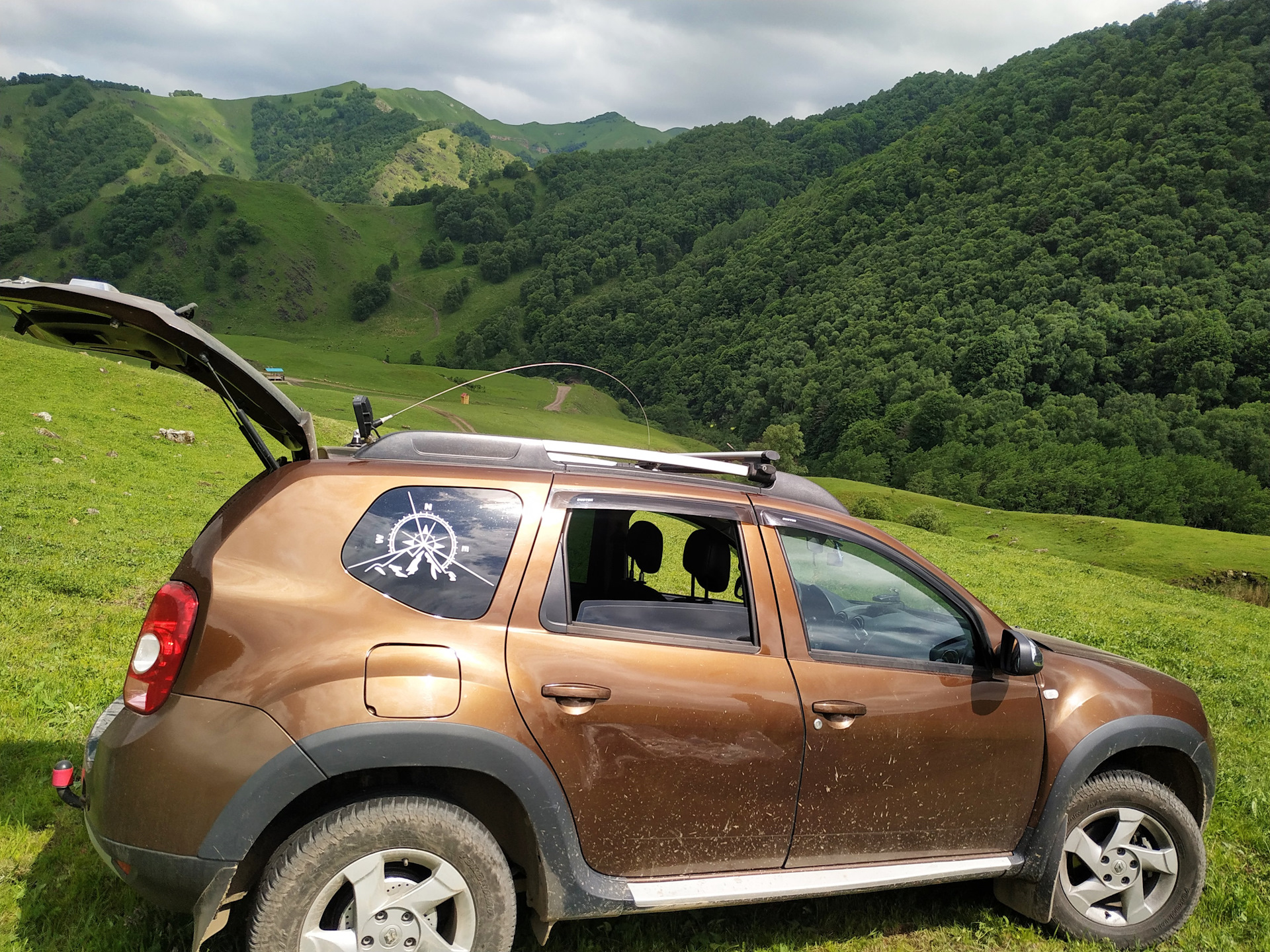 Рено дастер 4 4 фото Водопад Гедмиш в феврале. - Renault Duster (1G), 2 л, 2013 года покатушки DRIVE2