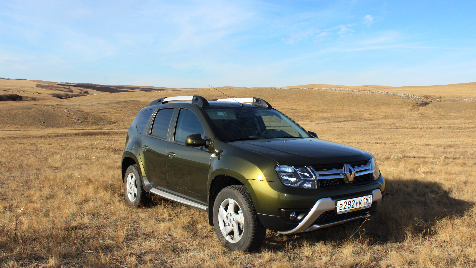 Рено дастер 4х4 2.0 фото Renault Duster (1G) 2.0 бензиновый 2015 Хакки 2.0 4х4 А/Т ЕСП на DRIVE2