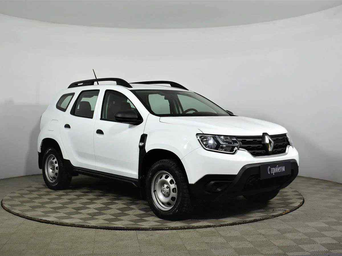 Купить б/у Renault Duster I 2.0 AT (135 л.с.) 4WD бензин автомат в Набережных Че