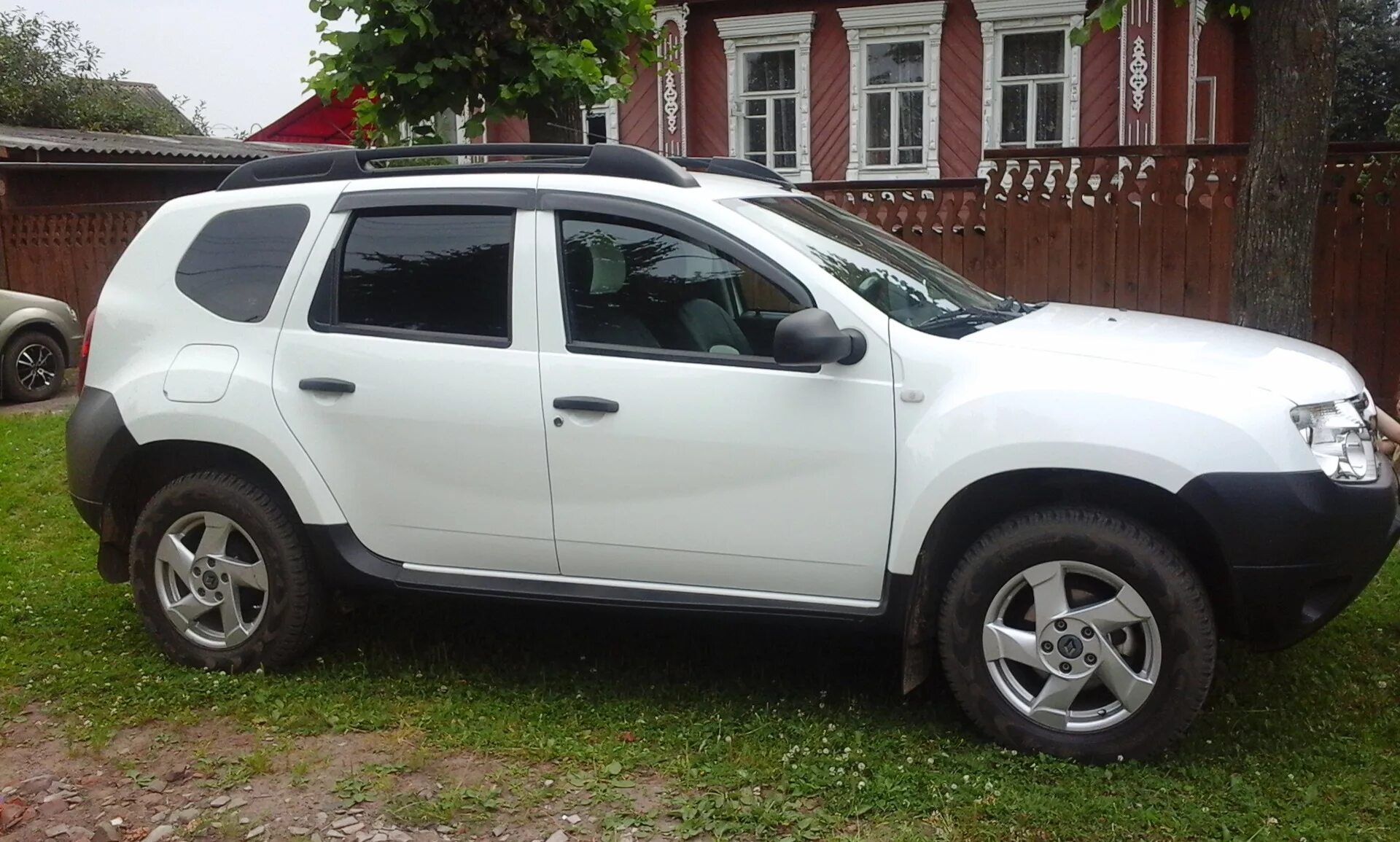 Рено дастер белый фото Фото Дастера - Renault Duster (1G), 1,6 л, 2014 года фотография DRIVE2