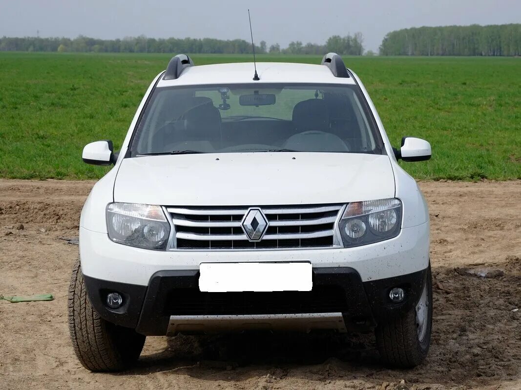 Рено дастер фото спереди Купить б/у Renault Duster I 2.0 MT (135 л.с.) 4WD бензин механика в Иванове: бел