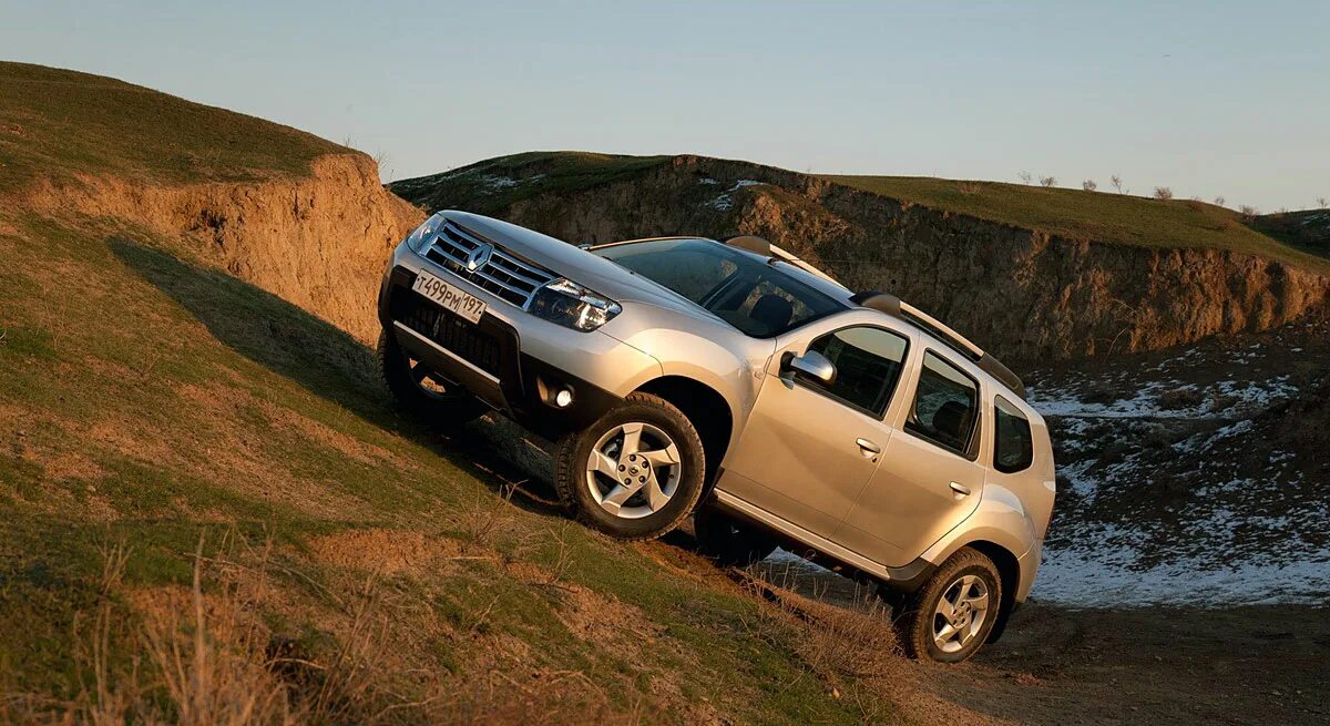 Рено дастер фото видео Renault Duster назван "Автомобилем года 2015" в России