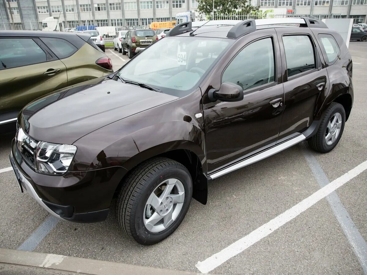 Рено дастер цвета фото Купить новый Renault Duster I Рестайлинг 2.0 MT (143 л.с.) 4WD бензин механика в