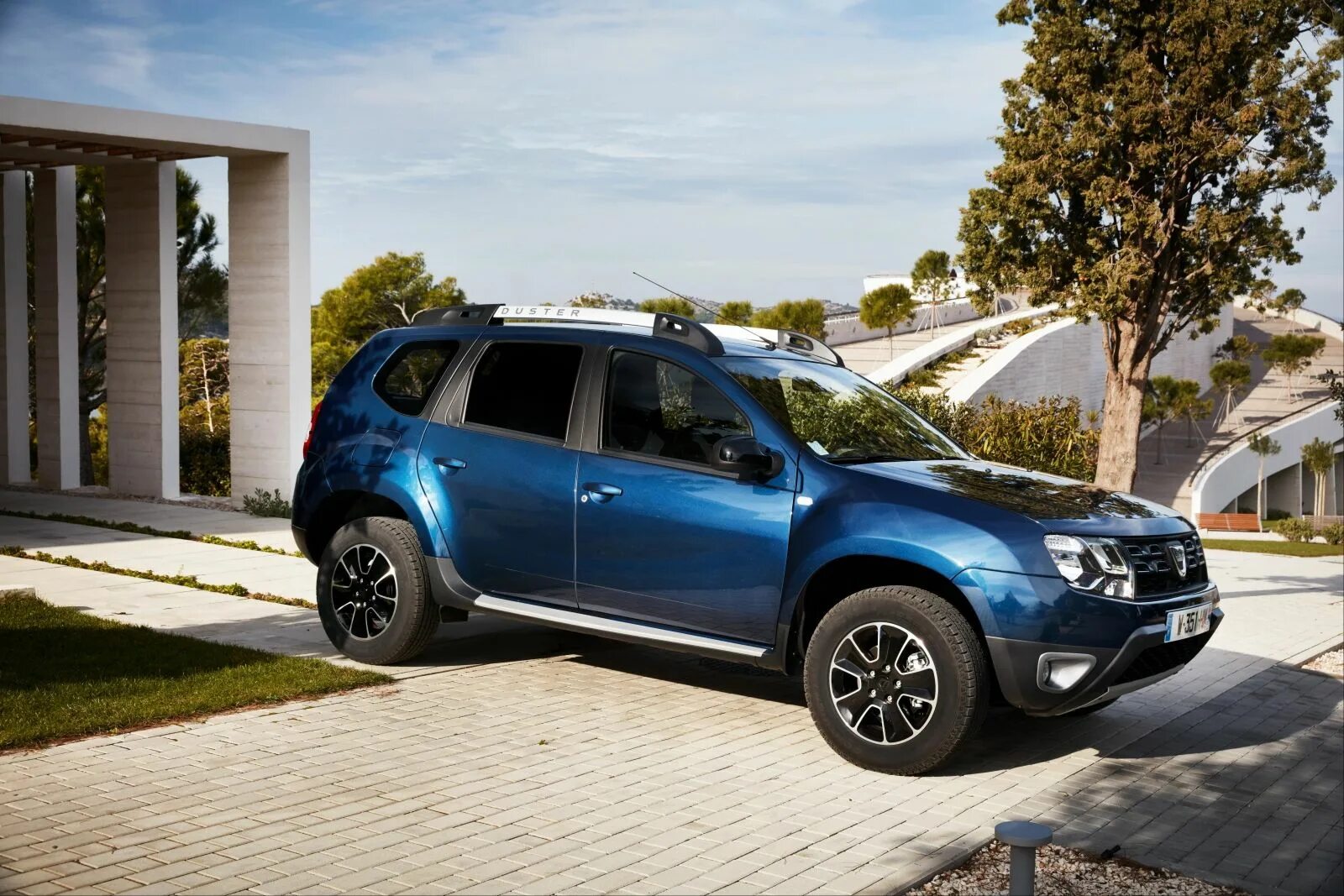 Рено дациа фото Dacia Duster. More 'DUSTER' than it has ever been. - AUTOBOOM.co.il