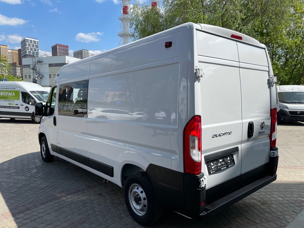 Рено дукато фото Купить новый Fiat Professional Ducato дизель механика в Москве: белый микроавтоб