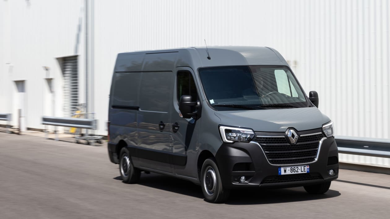 Рено дукато фото Renault Master E-TECH reliability & safety rating DrivingElectric