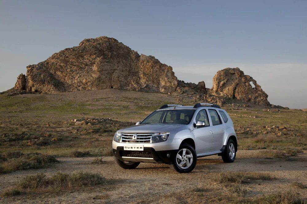 Рено джип фото Renault Duster. Тест-драйв самого дешевого внедорожника в России :: Autonews