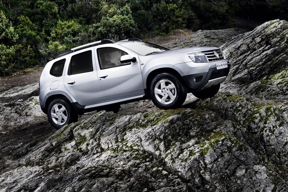 Рено джип фото Renault Duster. Тест-драйв самого дешевого внедорожника в России :: Autonews