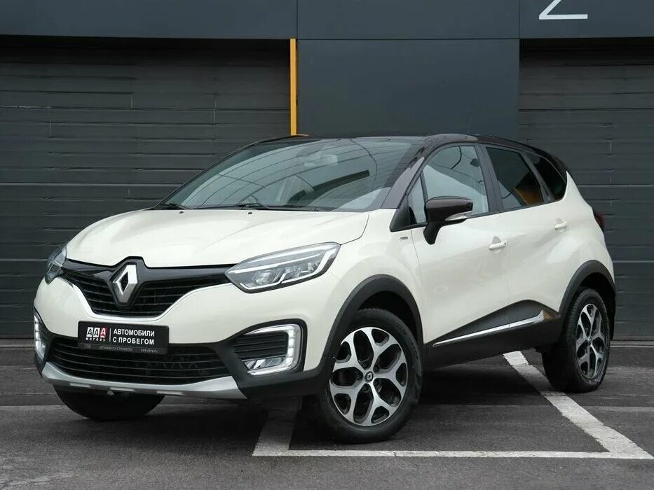 Рено джипы все модели фото Купить б/у Renault Kaptur I 2.0 AT (143 л.с.) 4WD бензин автомат в Воронеже: беж