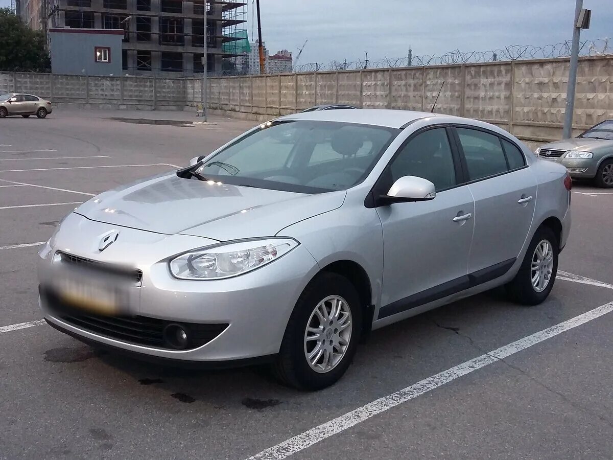 Рено флюенс 2011 фото Купить б/у Renault Fluence I 1.6 AT (110 л.с.) бензин автомат в Санкт-Петербурге