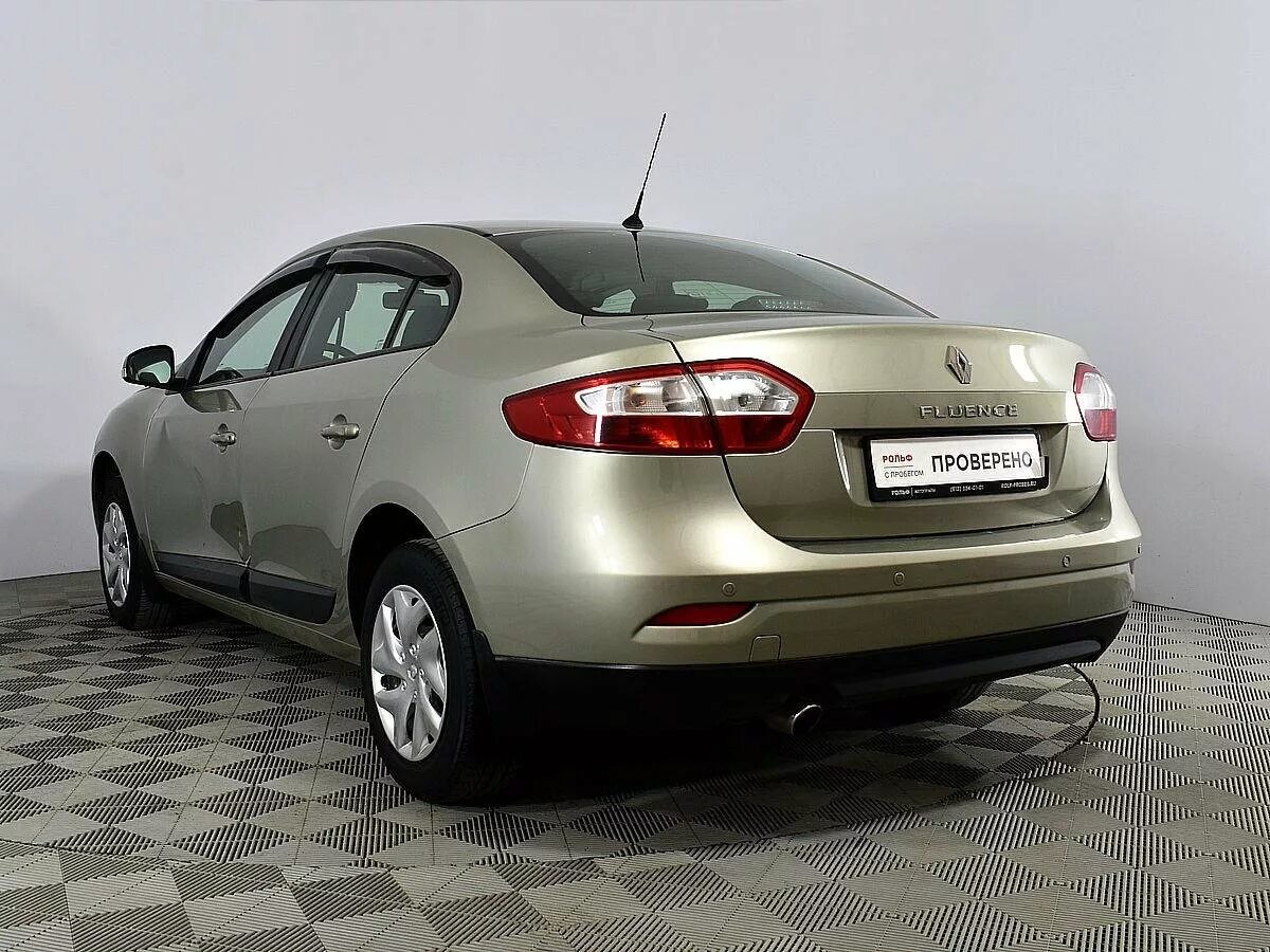 Операция "угадай манёвр" или тонировка задних фонарей) - Renault Fluence, 2 л, 2