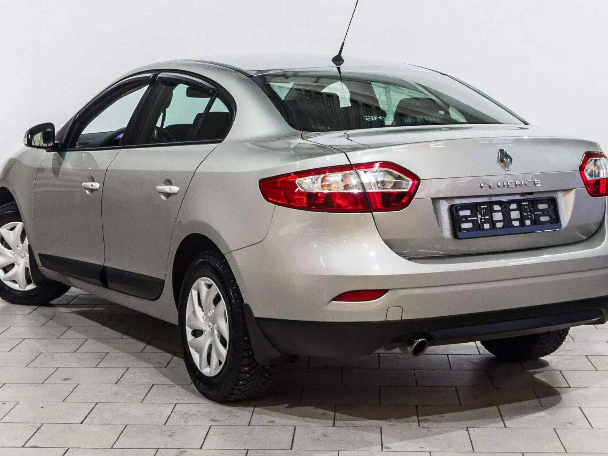 Рено флюенс фото цены Renault Fluence I Рестайлинг Седан 2013 года, 67000 км, по цене 470 000 рублей. 