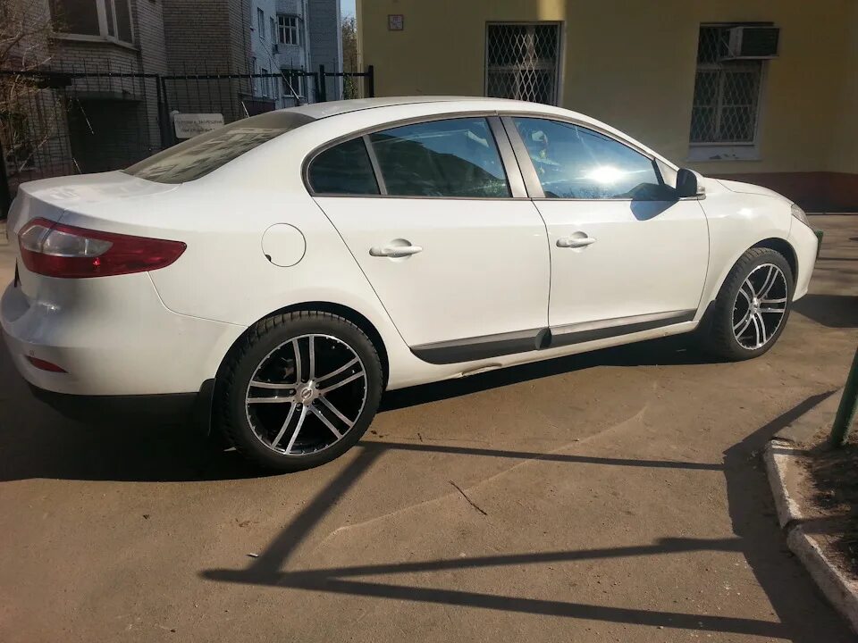 Рено флюенс на 16 дисках фото Диски - Renault Fluence, 1,6 л, 2013 года колёсные диски DRIVE2