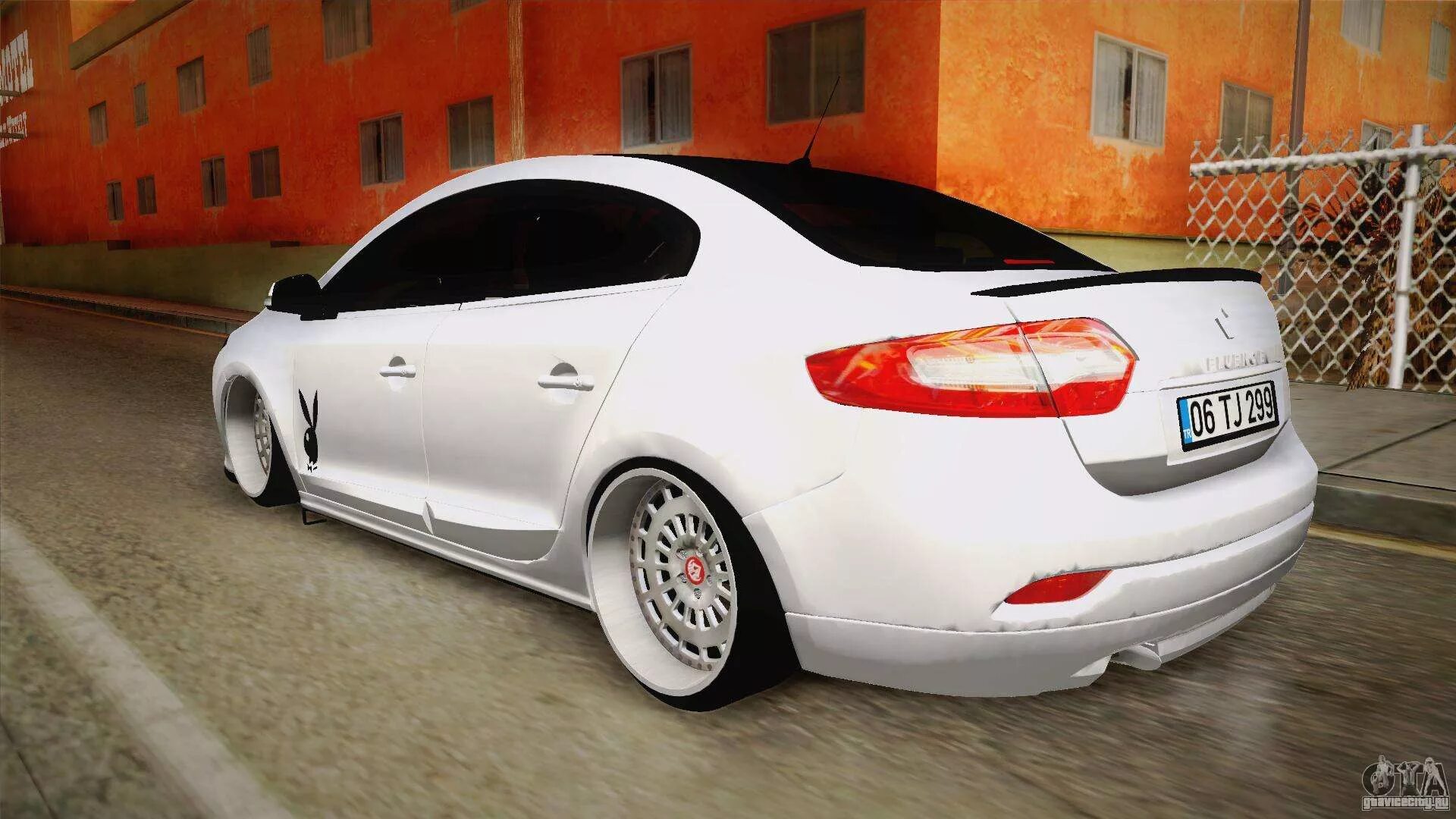 Рено флюенс тюнинг кузова фото Renault Fluence PlayBoy для GTA San Andreas