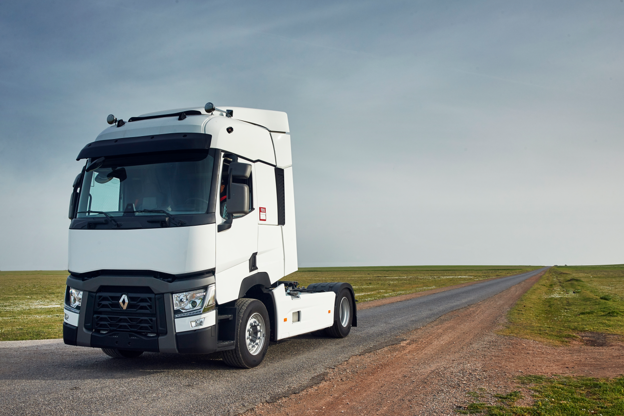 Рено фура фото Used trucks Renault Trucks Corporate