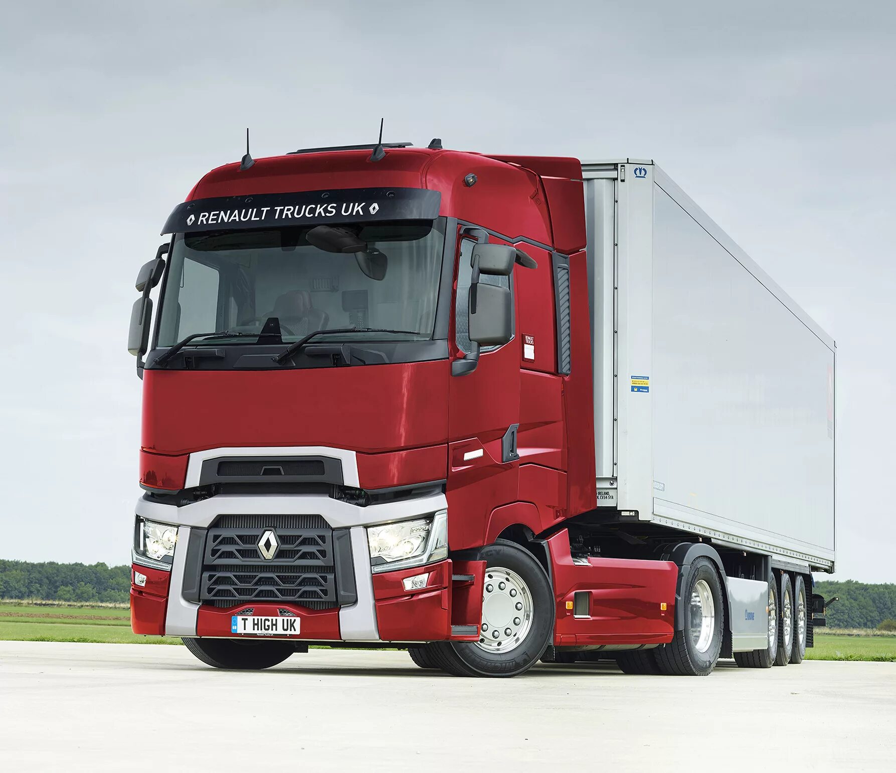 Рено фура фото Renault finally launches right-hand drive Range T High - Trucking