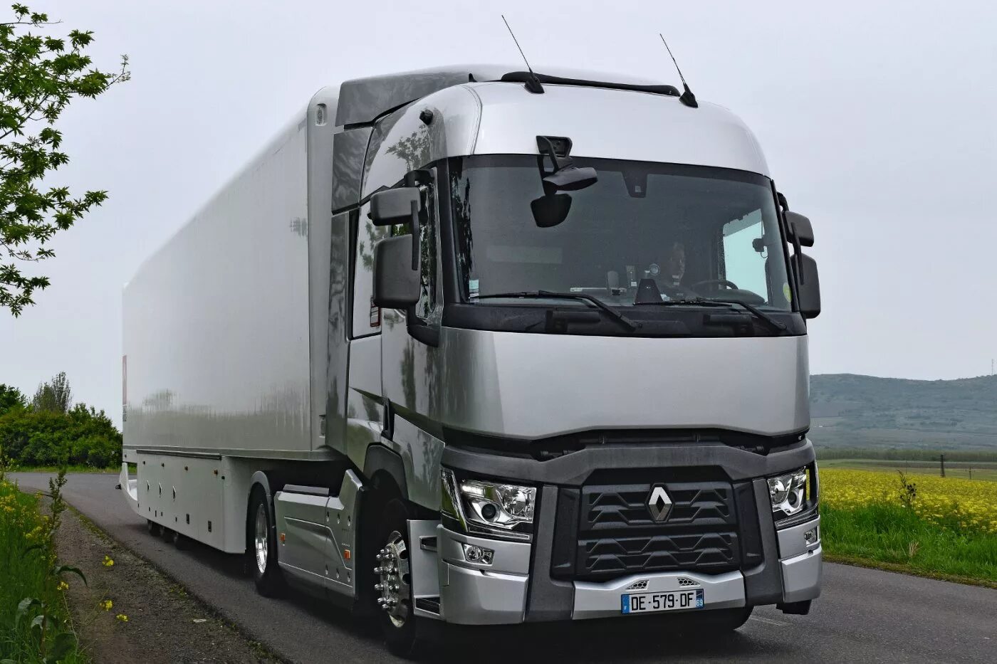 Рено грузовая фото Alaktényező - Renault Trucks T 460 Optifuel menetpróba - Autó-Motor