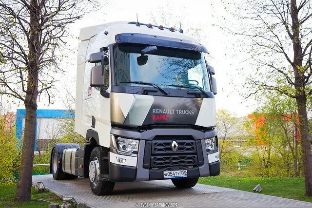 Download wallpapers Renault T, highway, 2018 truck, LKW, T-series, semi-trailer 