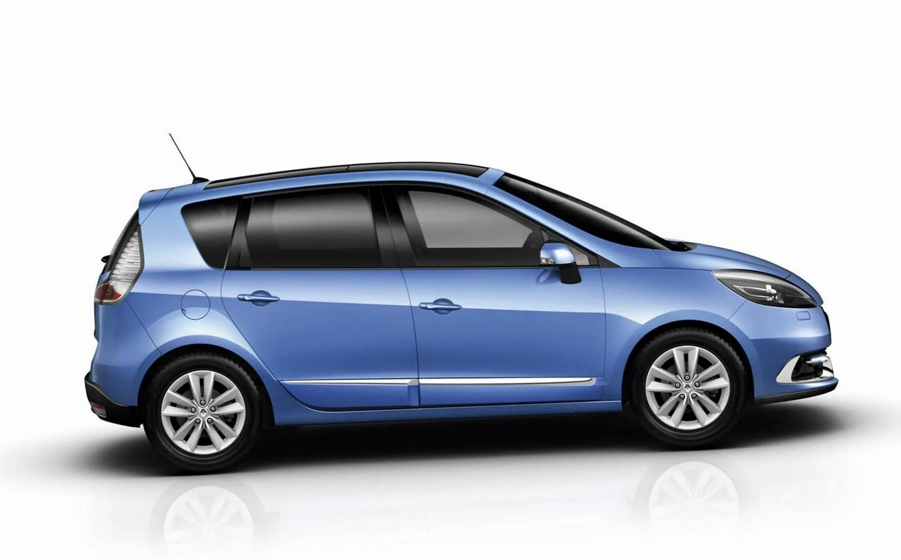 Рено хэтчбек модели названия фото Renault Grand Scenic models - http://autotras.com Renault, Auto, Scenic