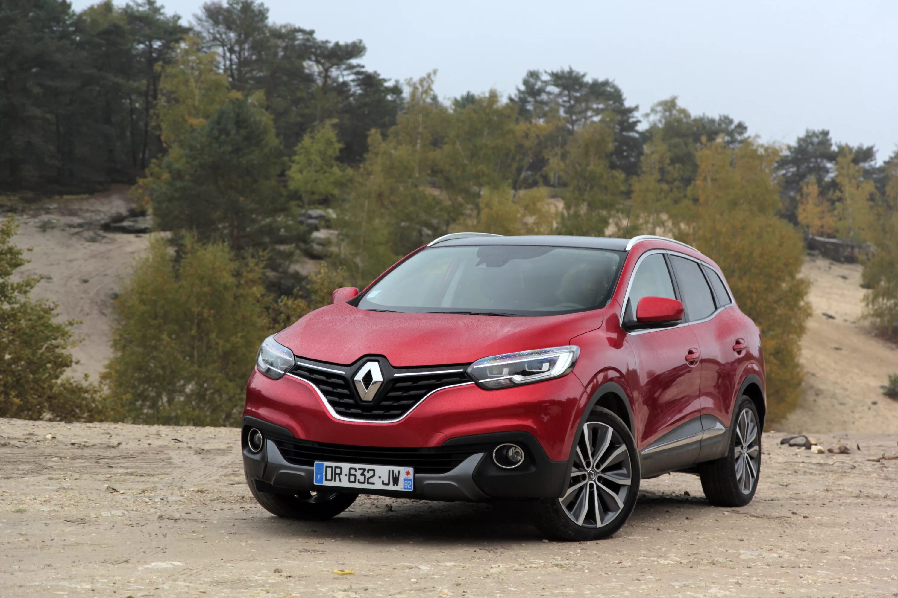 Рено каджар 2020 фото Comparatif vidéo - Que vaut le Renault Kadjar face aux 10 meilleures ventes de S