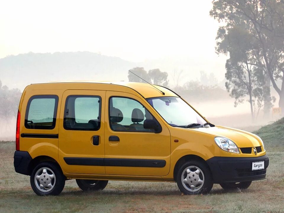 Рено kangoo фото Комплект резины и дисков на лето - Renault Kangoo (1G), 1,5 л, 2007 года колёсны