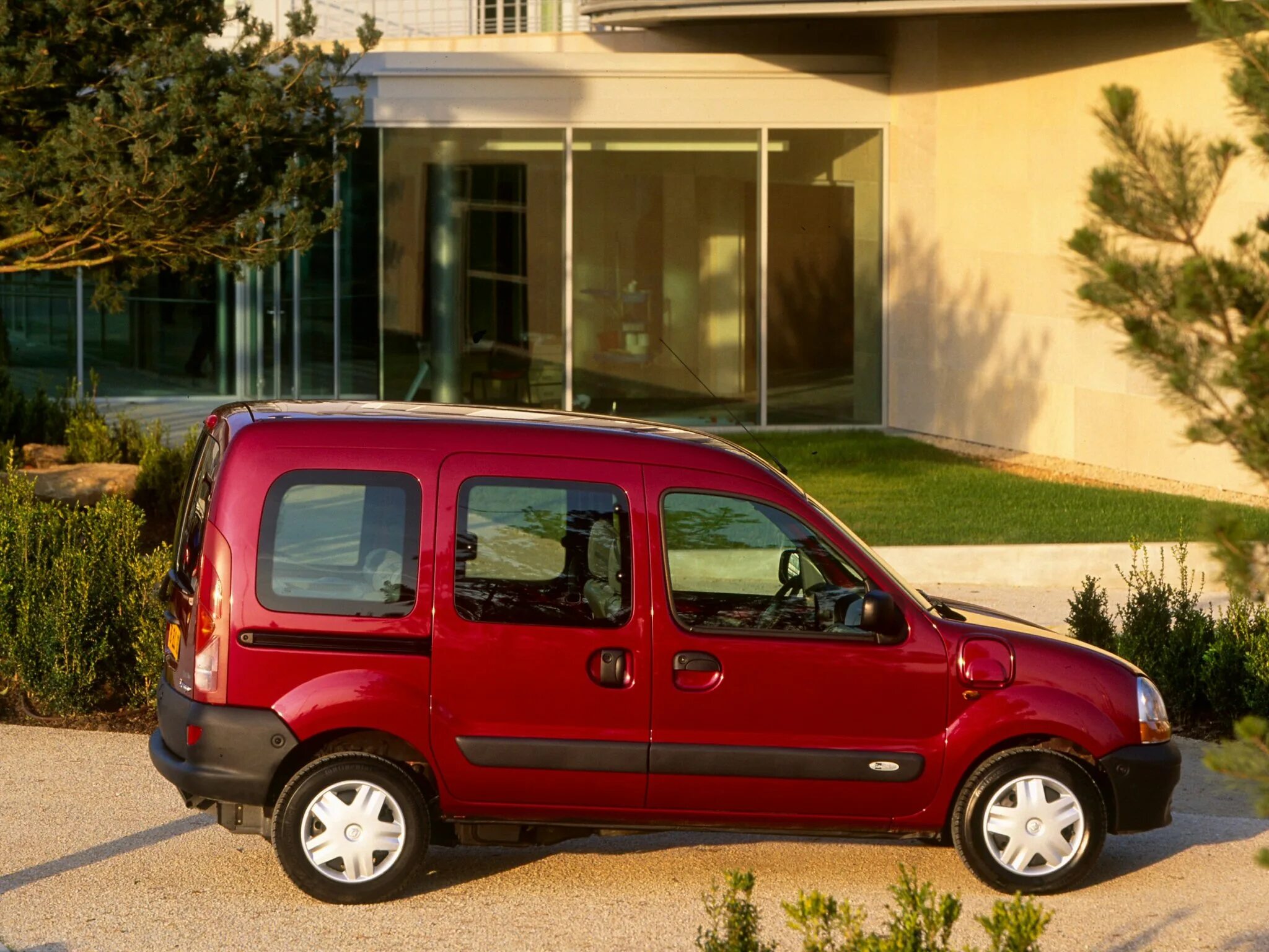 Рено kangoo фото Car in pictures - car photo gallery " Renault Kangoo 1997 Photo 01