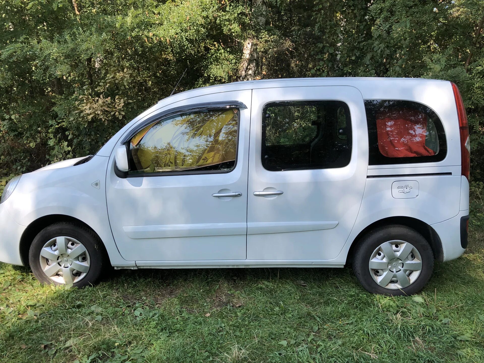 Рено кангу 2 фото Отдых на Киевском море - Renault Kangoo (2G), 1,5 л, 2012 года путешествие DRIVE