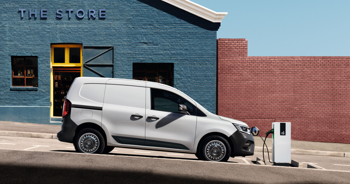 Рено кангу 2024 фото 2024 Renault Kangoo E-Tech electric van priced from $61,990