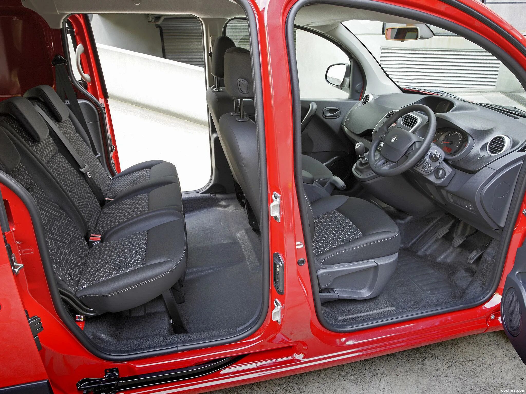 Рено кангу фото салона Fotos de Renault Kangoo Maxi Crew 2014