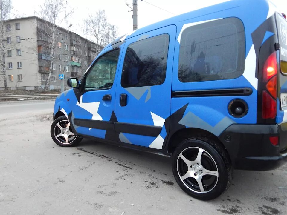 Рено кангу тюнинг R15 на Кенгурёнка PART 3 - Renault Kangoo (1G), 1,4 л, 2004 года колёсные диски 