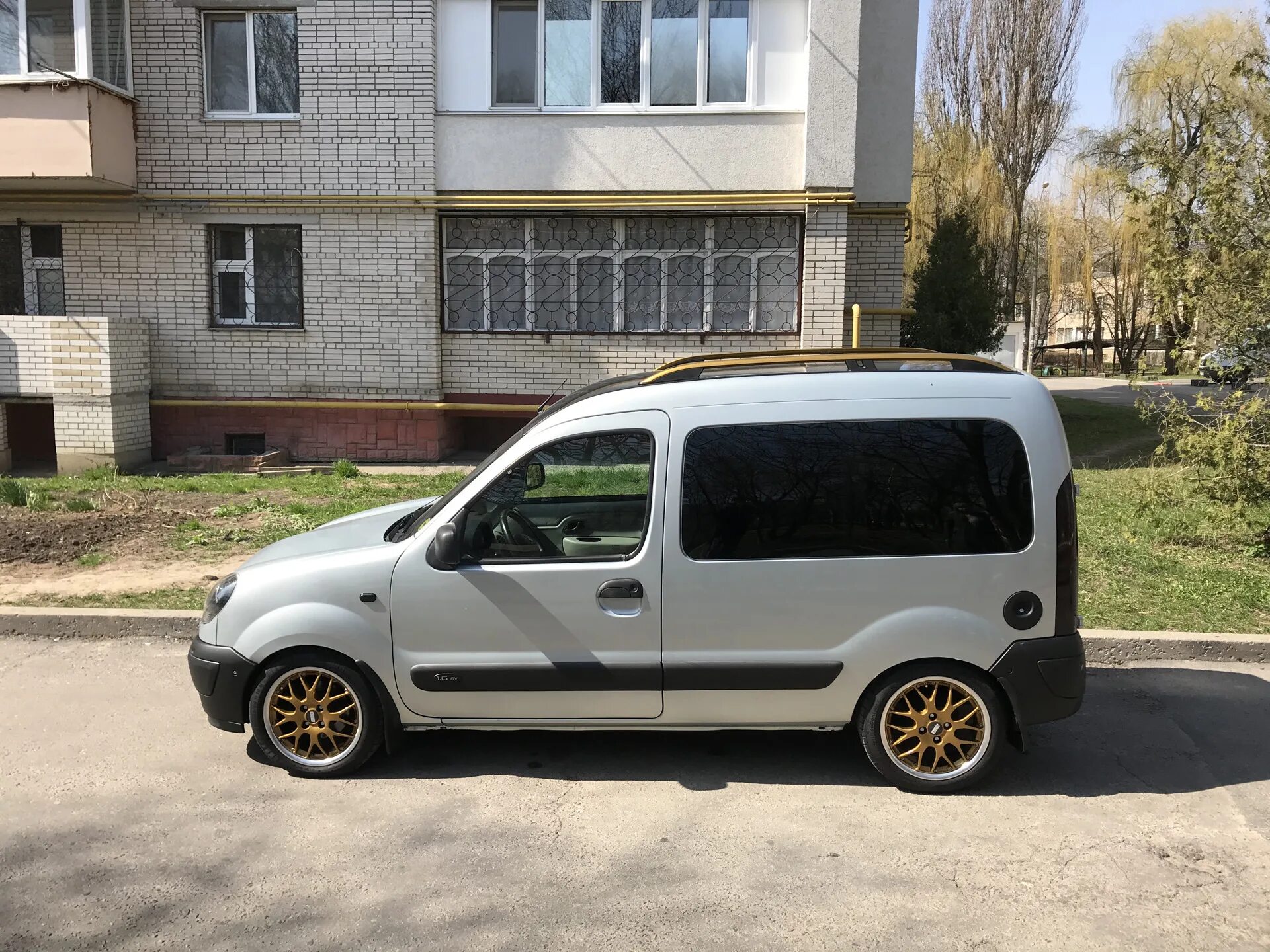 Рено кангу тюнинг фото Занижение -30 Kangoo - Renault Kangoo (1G), 1,6 л, 2007 года тюнинг DRIVE2