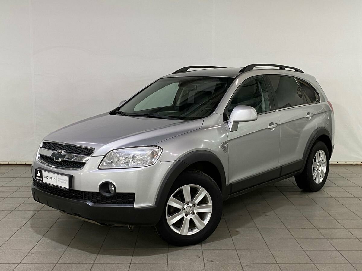 Рено каптива цена и фото Купить б/у Chevrolet Captiva I 2.4 MT (136 л.с.) бензин механика в Москве: сереб