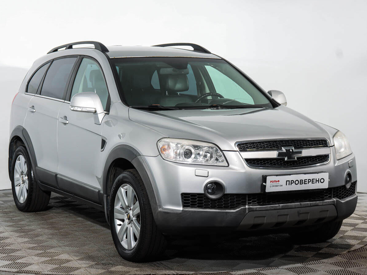 Рено каптива цена и фото Купить б/у Chevrolet Captiva I 2.4 AT (136 л.с.) 4WD бензин автомат в Санкт-Пете