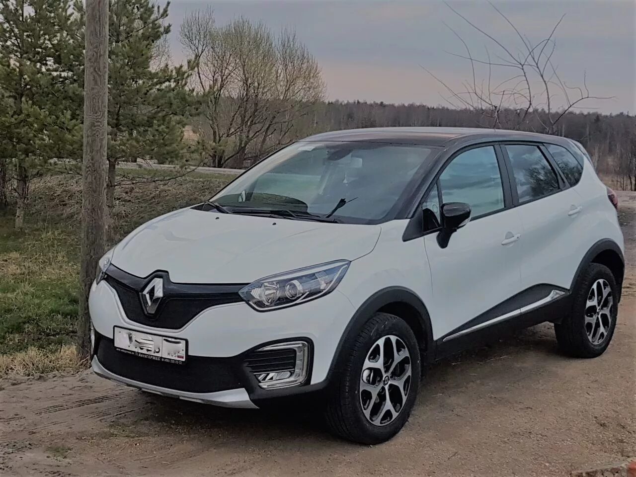 Рено каптур 1.6 фото Начнём по старинке "Целый день в салоне" - Renault Kaptur (2016), 1,6 л, 2018 го