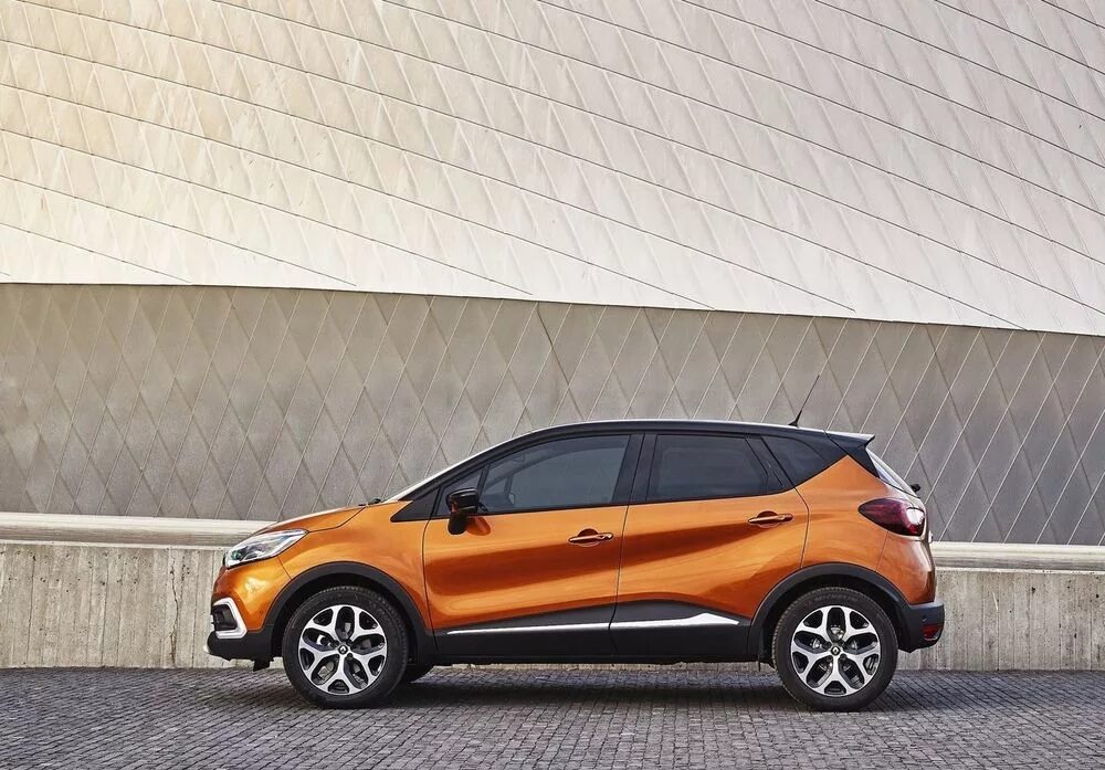 Рено каптур 2018 фото An inside look at the Renault Captur 2019 UAE - Ya.