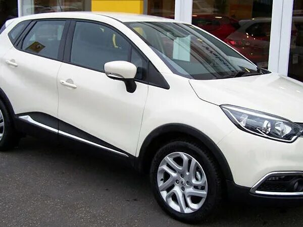 Рено каптур белый фото Купить б/у Renault Kaptur I 1.6 MT (114 л.с.) бензин механика в Туле: белый Рено