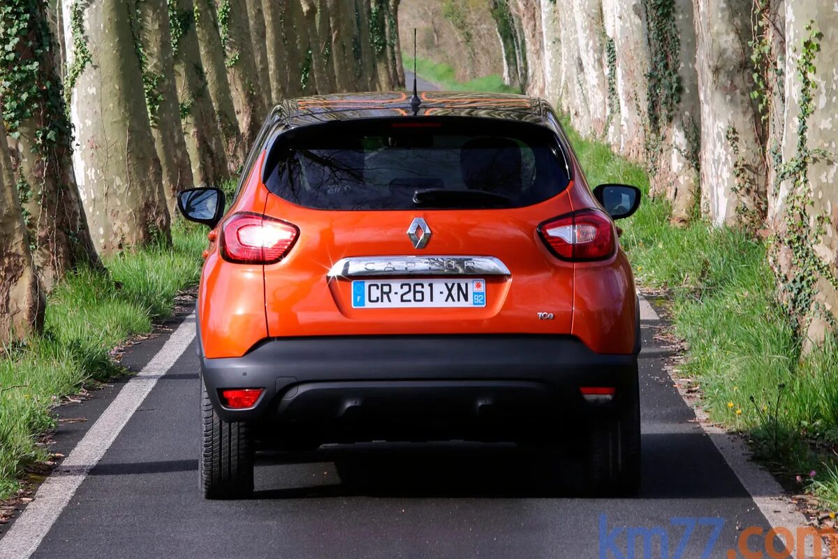 Рено каптур вид сзади фото Fotos Exteriores - Renault Captur Xmod Energy dCi 110 eco2 (2015-2017) - km77.co