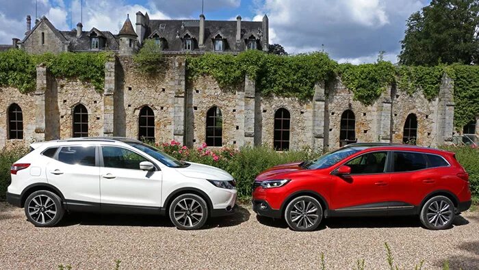 Рено кашкай фото Essai Comparatif : Nissan Qashqai vs. Renault Kadjar