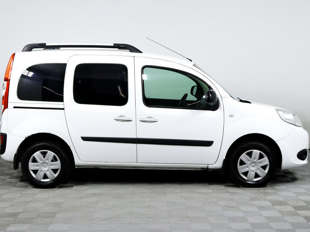 Рено кенго 2 фото Купить б/у Renault Kangoo II Рестайлинг 1.6 MT (102 л.с.) бензин механика в Моск