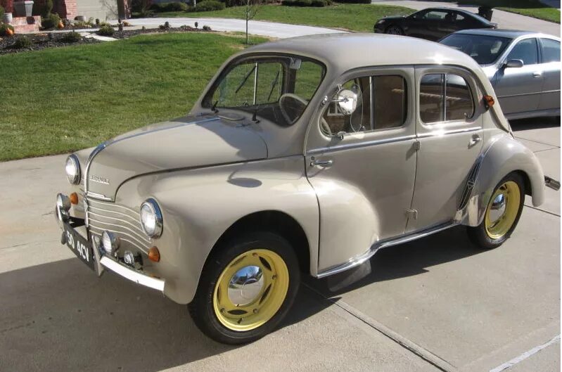 Рено классик фото 1950 Renault 4CV - Groosh's Garage