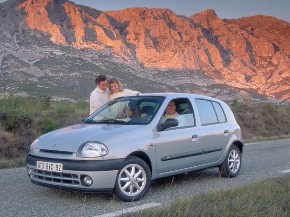 Рено клио 1 фото Renault Clio 1998 compilation, part 1. - Renault Clio II, 1,2 л, 2003 года фотог