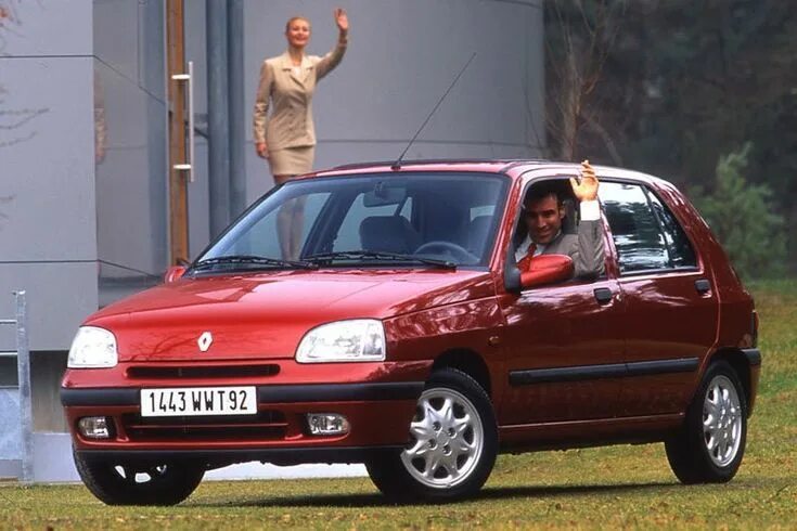 Рено клио 1 фото Renault Clio RT 5-door Worldwide '1996–98 Renault clío, Autos