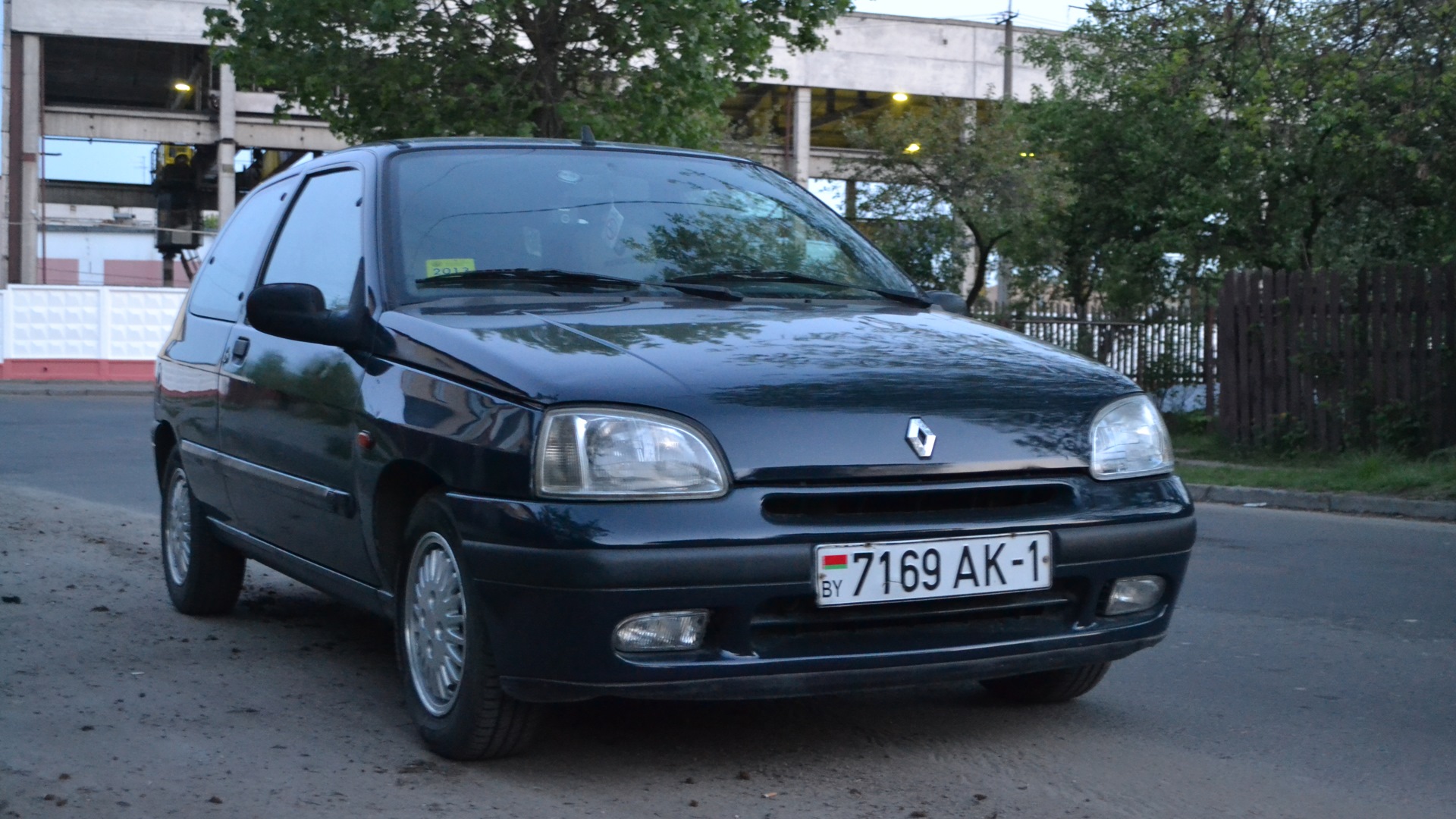 Рено клио 1 фото Renault Clio I 1.2 бензиновый 1997 городской карт на DRIVE2