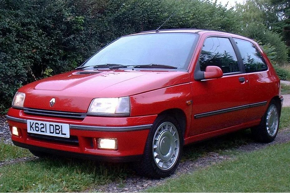 Рено клио 1 фото Used Renault Clio Hatchback (1991 - 1998) Review