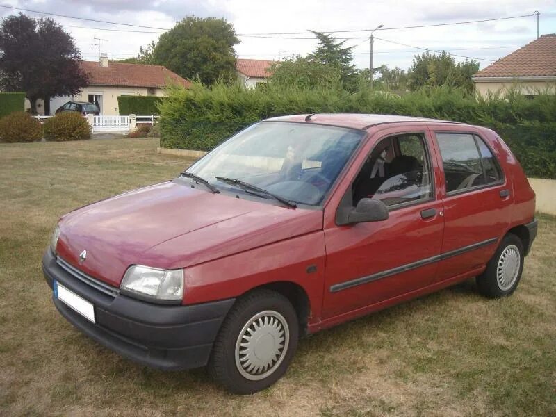 Рено клио 1 фото Renault Clio 1 1996г.в 1.4 моно весь авто на запчасти - новые и б/у запчасти