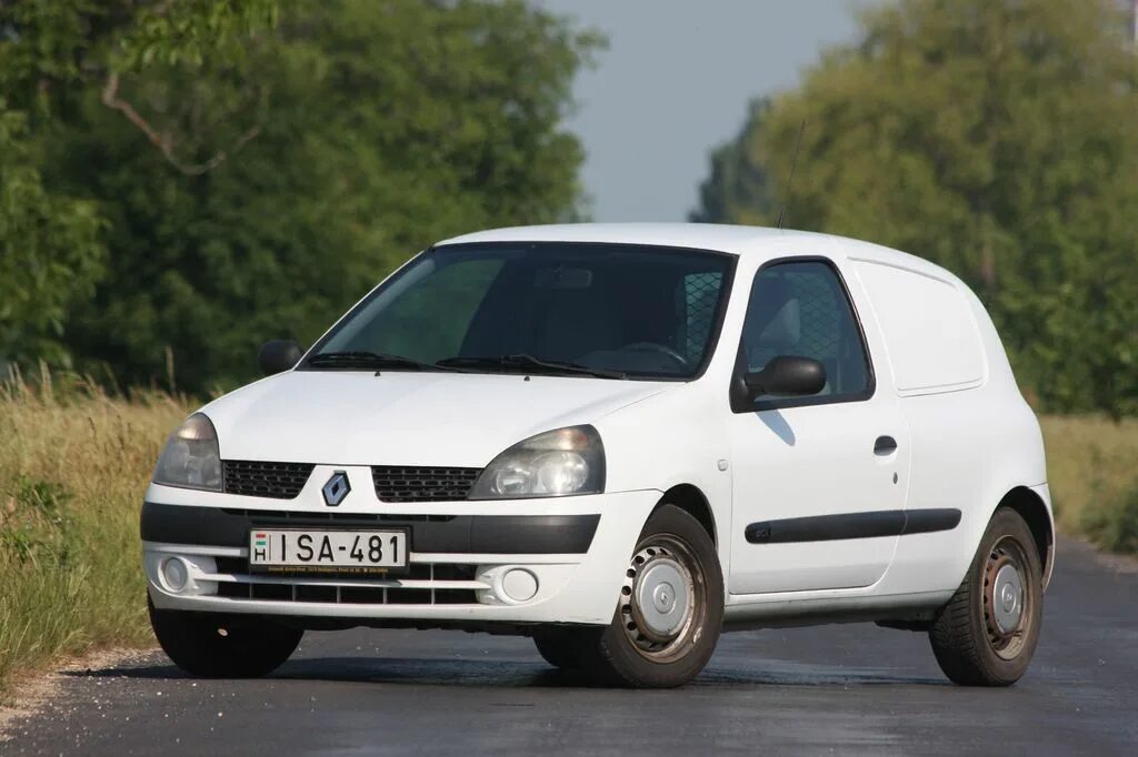 Купить б/у Renault Clio III 1.6 AT (110 л.с.) бензин автомат в Волгограде: голуб