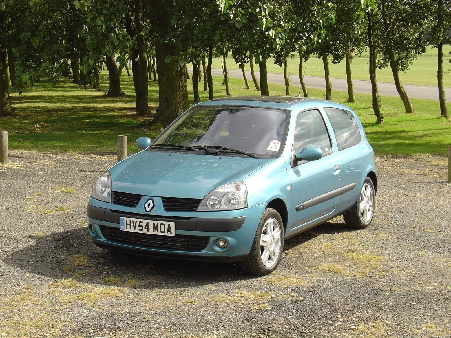 Рено клио фото Old Renault Clio White