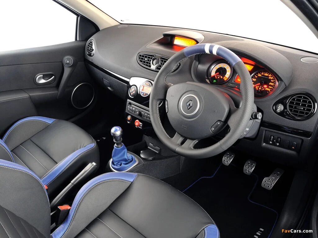 Рено клио салон фото Renault Clio Gordini RS ZA-spec 2011 images (1024x768)